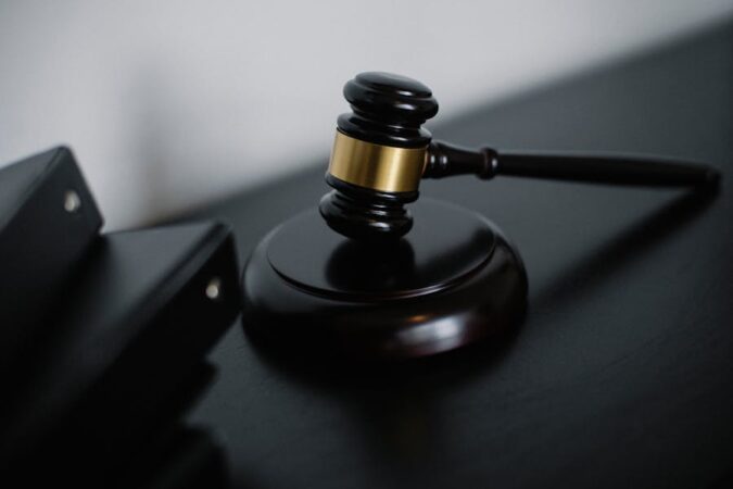 When to Hire a Civil Litigation Lawyer