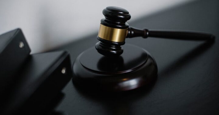 When to Hire a Civil Litigation Lawyer